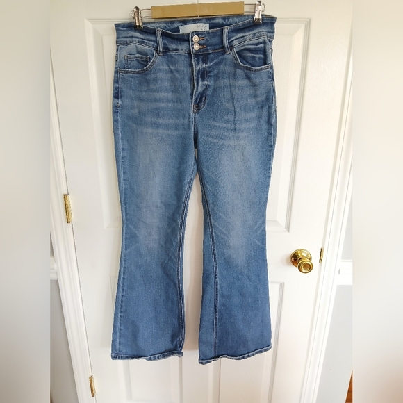 Distressed Boot Cut Jeans, Size 31 Bridge By Gly - Picture 1 of 11